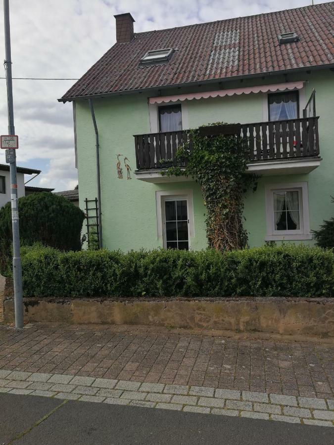קלברג Appartement Eifel Im Haus Sybille מראה חיצוני תמונה